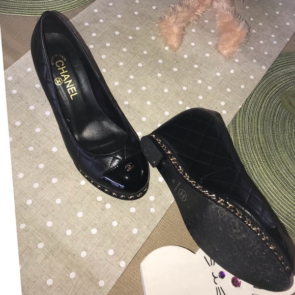 ❤️SOLD❤️Chanel Quilted Leather Wedge - Picture 3 of 5